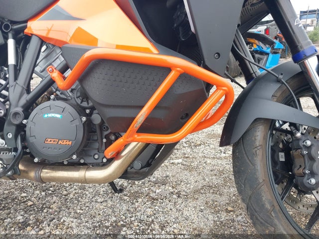 KTM 1290 Super Adventure S 2023 VBKV79400PM966334 Image 16