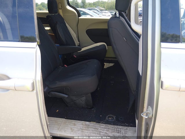 45313923 :رقم المزاد ، 2C4RC1CG3JR132352 vin ، 2018 Chrysler Pacifica Lx مزاد بيع