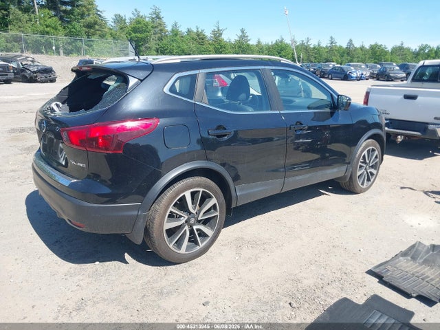 2017 Nissan Rogue Sport Sl მანქანა იყიდება აუქციონზე, vin: JN1BJ1CR3HW127455, აუქციონის ნომერი: 45313945