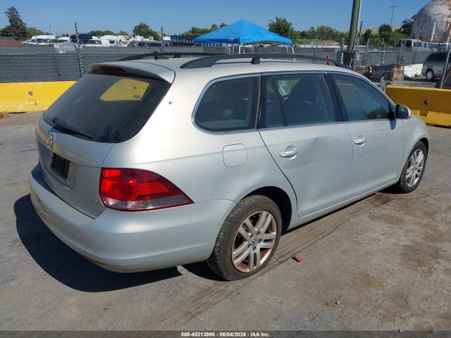 45313998 :رقم المزاد ، 3VWPL7AJ9AM618709 vin ، 2010 Volkswagen Jetta Tdi مزاد بيع