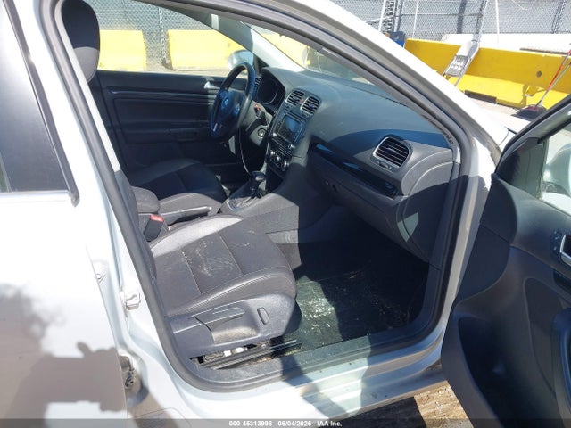 45313998 :رقم المزاد ، 3VWPL7AJ9AM618709 vin ، 2010 Volkswagen Jetta Tdi مزاد بيع