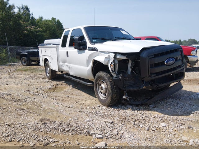 1FD8X3B66GEC90450 Ford F-350 Xl