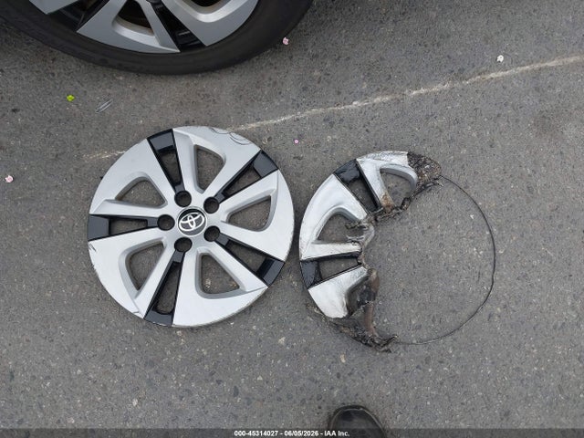 Toyota Prius Three 2016 JTDKARFU8G3020767 Image 12