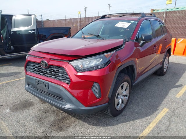 Toyota RAV4 LE 2019 2T3H1RFV2KW012589 Image 2