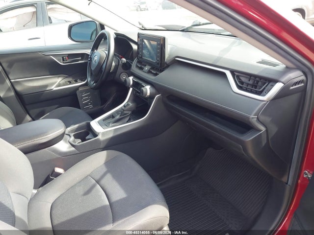 Toyota RAV4 LE 2019 2T3H1RFV2KW012589 Image 5