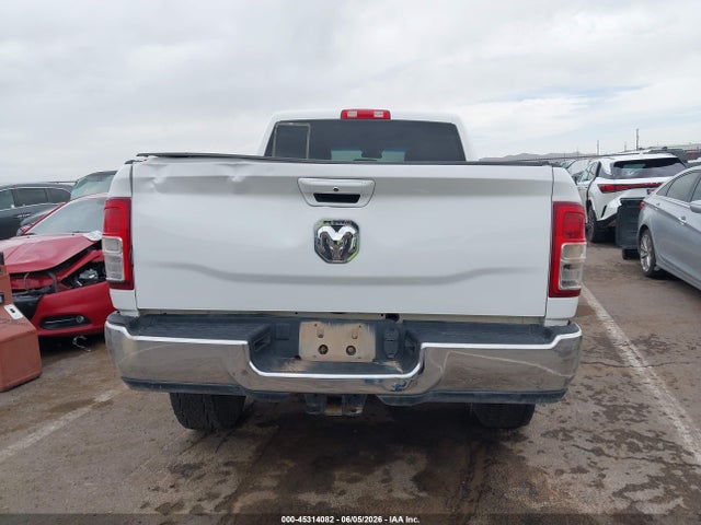 45314082 :رقم المزاد ، 3C6UR5DL2MG628546 vin ، 2021 Ram 2500 Big Horn  4x4 6'4 Box مزاد بيع