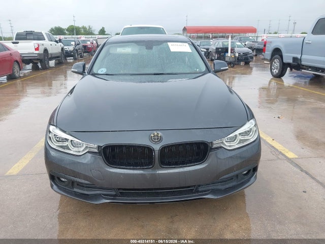 45314151 :رقم المزاد ، WBA8A3C59JA499866 vin ، 2018 Bmw 320i Xdrive مزاد بيع