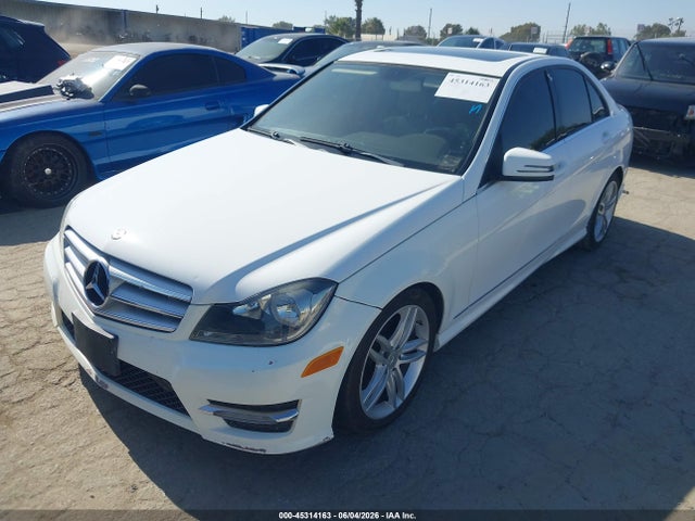 Aukcja sprzedaży 2013 Mercedes-benz C 250 Sport, vin: WDDGF4HB3DR272057, numer aukcji: 45314163