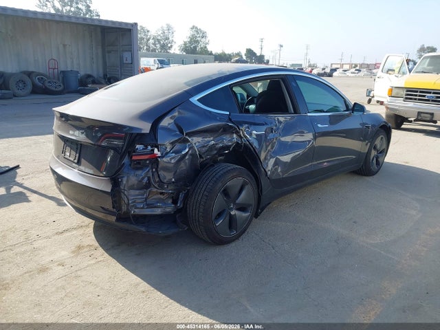 Tesla Model 3 Long Range/mid Range 2018 5YJ3E1EA3JF158809 Image 4