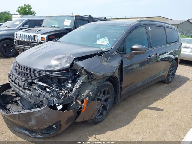 Продаж на аукціоні авто 2019 Chrysler Pacifica Touring L Plus, vin: 2C4RC1EG7KR528704, номер лоту: 45314232