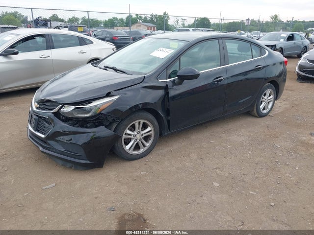45314251 :رقم المزاد ، 1G1BE5SM0J7236401 vin ، 2018 Chevrolet Cruze Lt Auto مزاد بيع