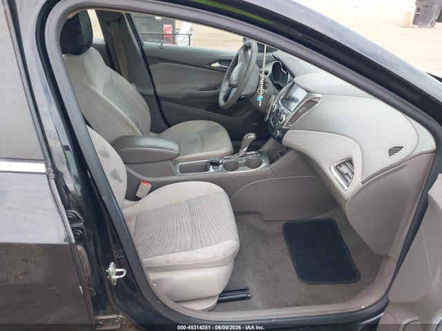 45314251 :رقم المزاد ، 1G1BE5SM0J7236401 vin ، 2018 Chevrolet Cruze Lt Auto مزاد بيع