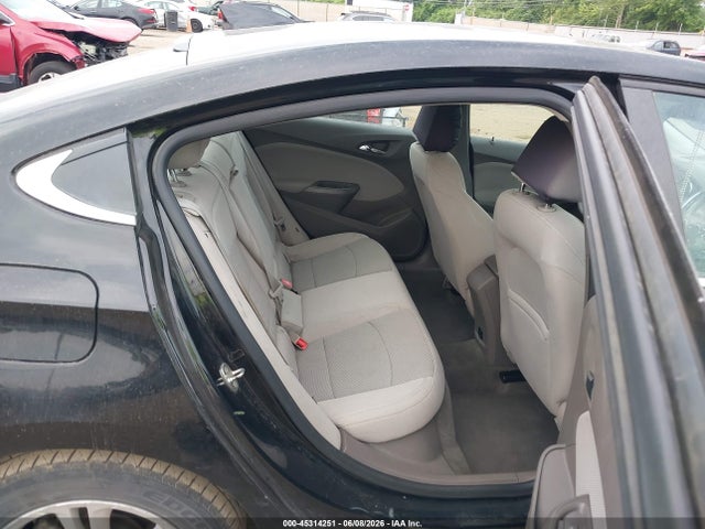 45314251 :رقم المزاد ، 1G1BE5SM0J7236401 vin ، 2018 Chevrolet Cruze Lt Auto مزاد بيع