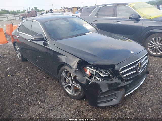 2017 Mercedes-benz E 300 მანქანა იყიდება აუქციონზე, vin: WDDZF4JB2HA066980, აუქციონის ნომერი: 45314285