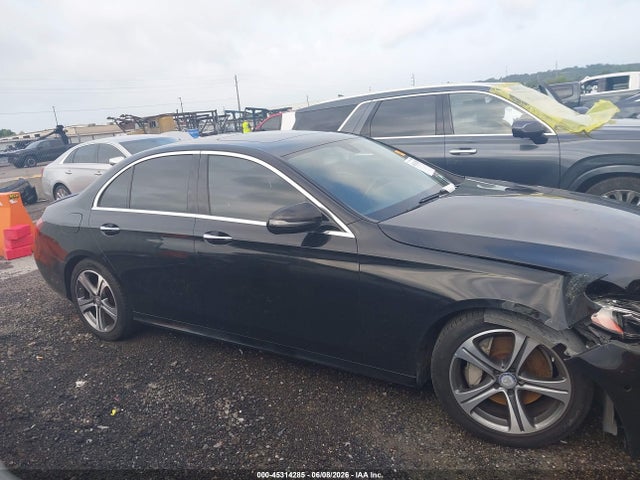 Продажа на аукционе авто 2017 Mercedes-benz E 300, vin: WDDZF4JB2HA066980, номер лота: 45314285