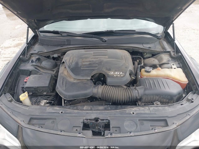 Продаж на аукціоні авто 2016 Chrysler 300 Anniversary Edition, vin: 2C3CCAAG9GH123702, номер лоту: 45314361