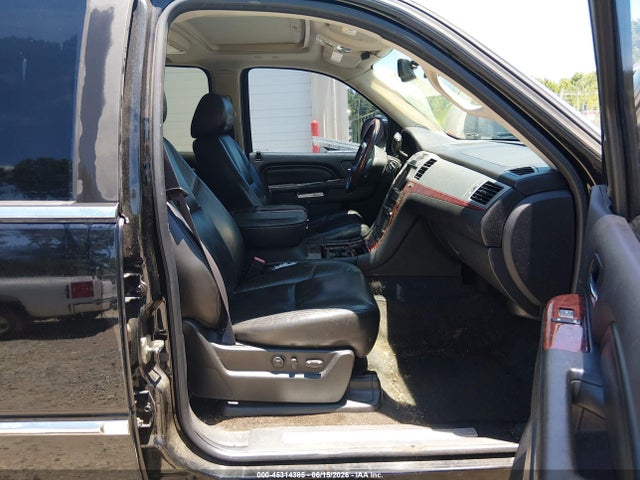 2011 Cadillac Escalade Esv Premium მანქანა იყიდება აუქციონზე, vin: 1GYS4JEF5BR158651, აუქციონის ნომერი: 45314385