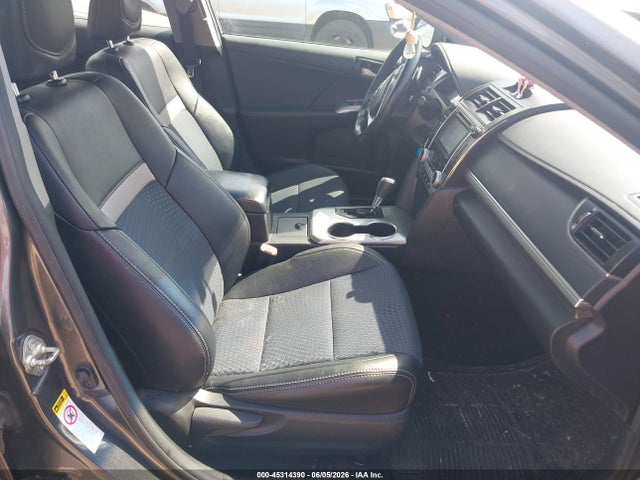 4T1BF1FK1EU323166 Toyota CAMRY SE