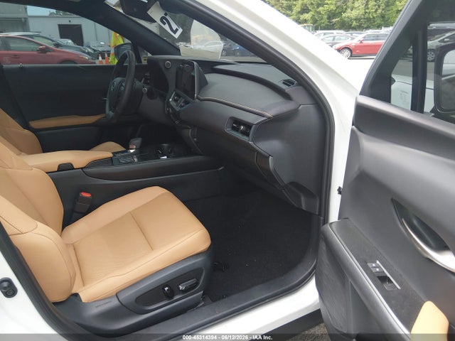 45314394 :رقم المزاد ، JTHUCJDH5S2009149 vin ، 2025 Lexus Ux 300h Premium مزاد بيع