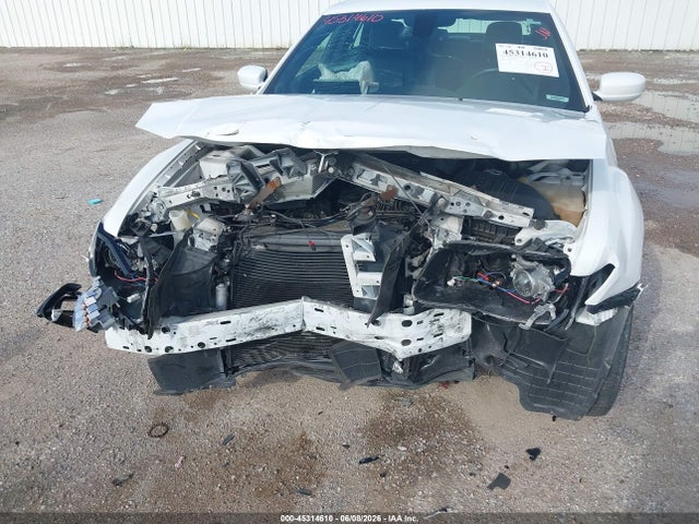 45314610 :رقم المزاد ، 2C3CCABG3FH908861 vin ، 2015 Chrysler 300 300s مزاد بيع