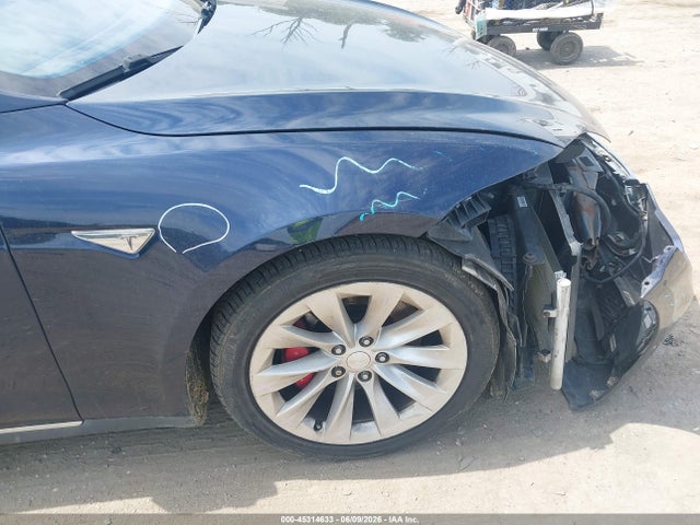 Продажа на аукционе авто 2014 Tesla Model S P85d, vin: 5YJSA1H2XEFP65808, номер лота: 45314633