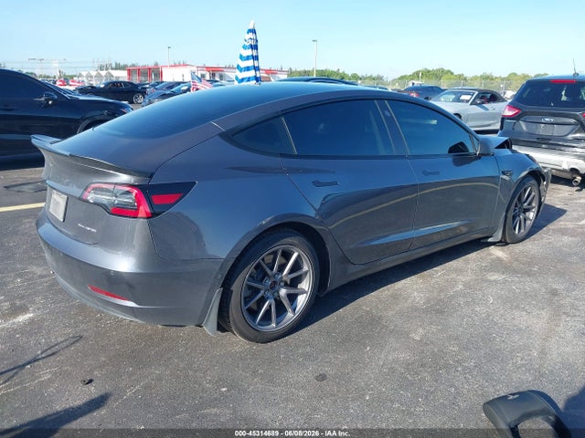 Tesla Model 3 Long Range 2021 5YJ3E1EB8MF988358 Image 4