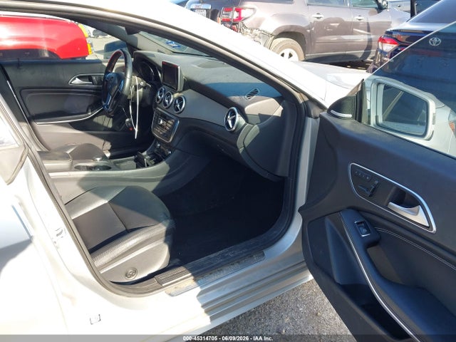 45314705 :رقم المزاد ، WDDSJ4EB9EN035014 vin ، 2014 Mercedes-benz Cla 250 مزاد بيع