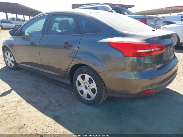 Продажа на аукционе авто 2018 Ford Focus S, vin: 1FADP3E23JL313266, номер лота: 45314799