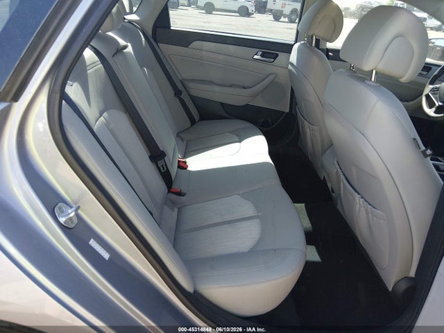 Hyundai Sonata Hybrid Se 2017 KMHE24L17HA046700 Image 8