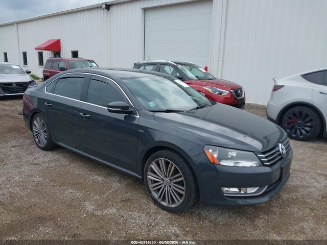 45314853 :رقم المزاد ، 1VWBT7A34FC008673 vin ، 2015 Volkswagen Passat 1.8t Sport مزاد بيع