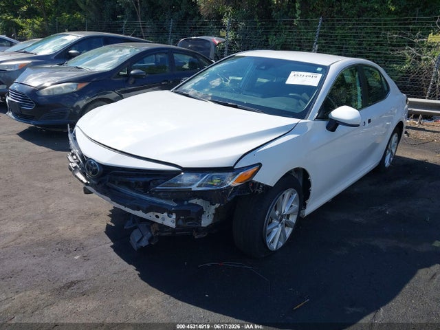 45314919 :رقم المزاد ، 4T1C11AK3RU862968 vin ، 2024 Toyota Camry Le مزاد بيع