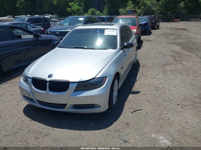 Продажа на аукционе авто 2006 Bmw 330i, vin: WBAVB33536KR81816, номер лота: 45315043