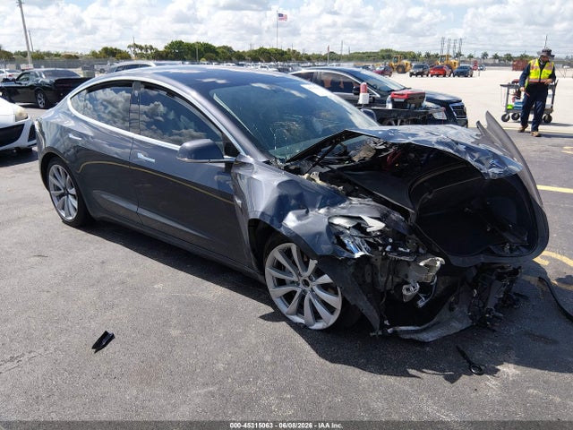 2018 Tesla Model 3 Long Range/performance მანქანა იყიდება აუქციონზე, vin: 5YJ3E1EB8JF068709, აუქციონის ნომერი: 45315063