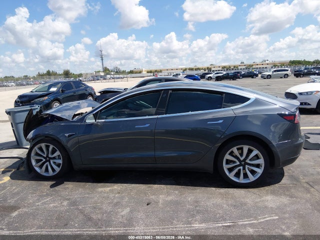 2018 Tesla Model 3 Long Range/performance მანქანა იყიდება აუქციონზე, vin: 5YJ3E1EB8JF068709, აუქციონის ნომერი: 45315063