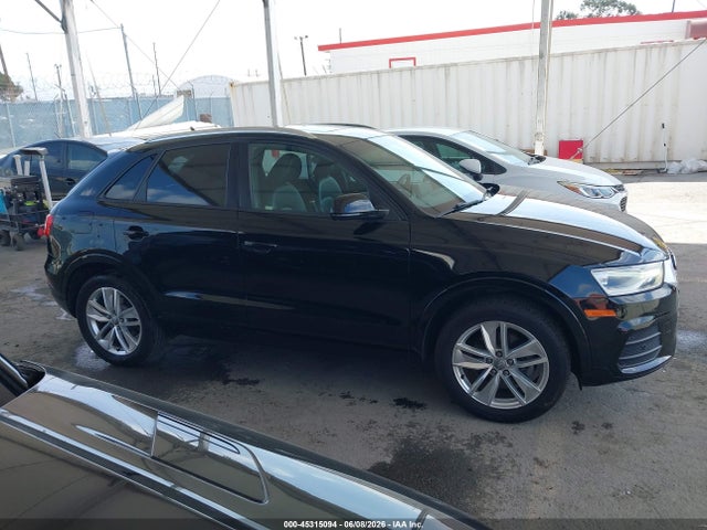 WA1ECCFS2HR002860 Audi Q3 2.0t Premium