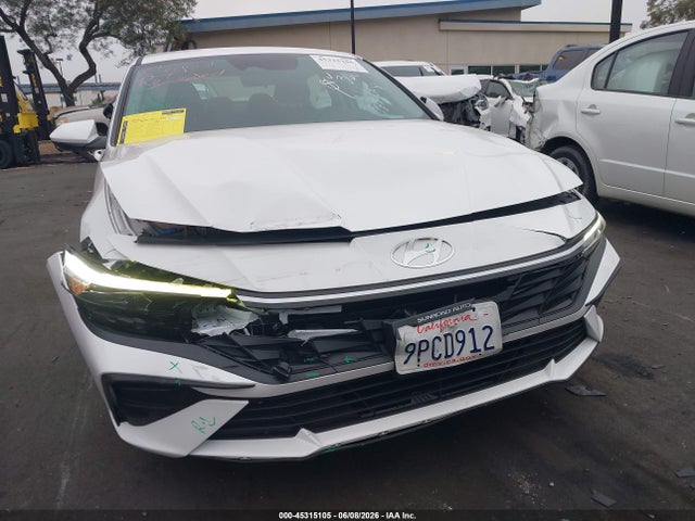 2024 Hyundai Elantra Hybrid Blue მანქანა იყიდება აუქციონზე, vin: KMHLM4DJXRU108154, აუქციონის ნომერი: 45315105