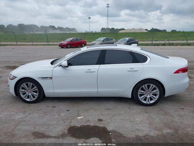 45315113 :رقم المزاد ، SAJBD4BV1HCY34934 vin ، 2017 Jaguar Xf 35t Premium مزاد بيع