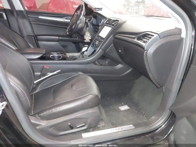 3FA6P0RU5ER136858 Ford Fusion Hybrid Titanium