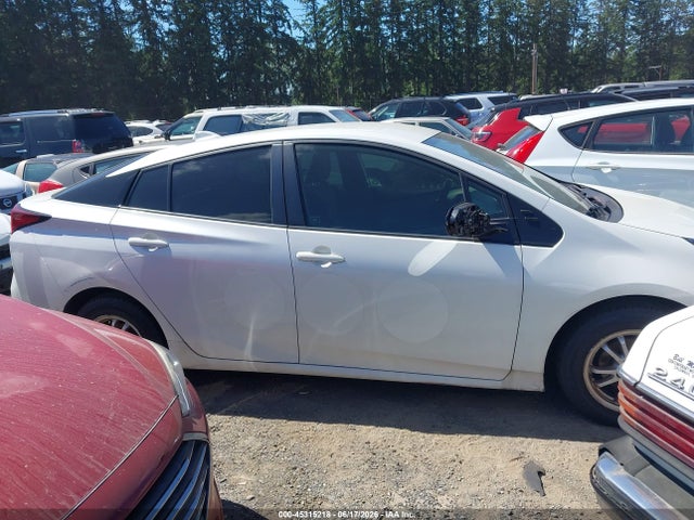Toyota Prius Le 2020 JTDKARFUXL3113963 Image 14