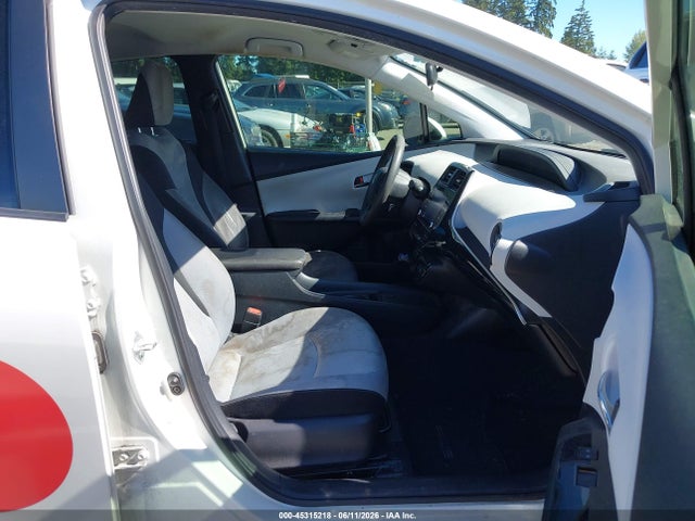 Toyota Prius Le 2020 JTDKARFUXL3113963 Image 5