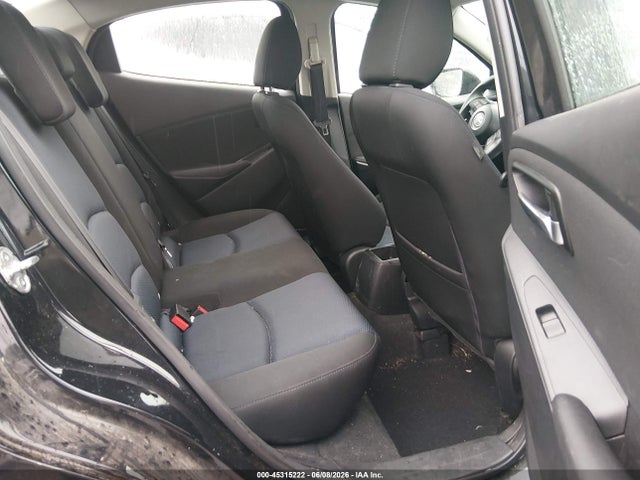3MYDLBYV5HY154498 Toyota YARIS IA