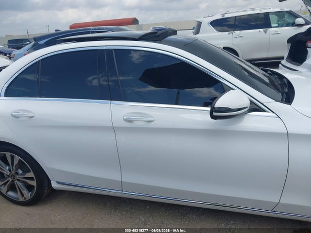 45315277 :رقم المزاد ، 55SWF4JBXJU245471 vin ، 2018 Mercedes-benz C 300 مزاد بيع