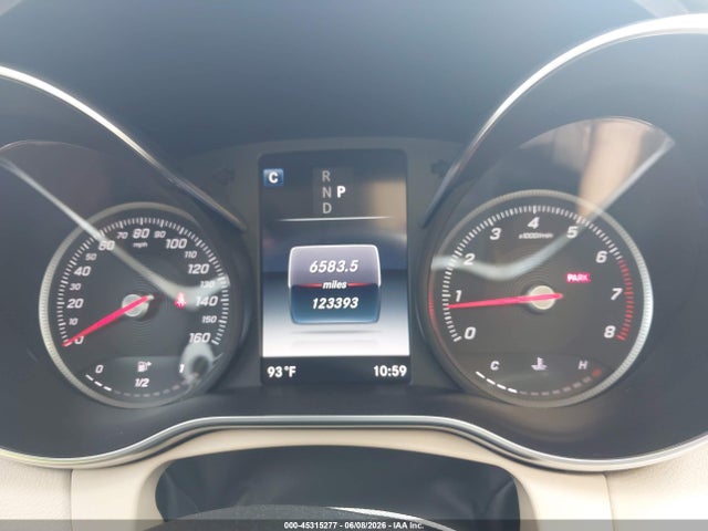 45315277 :رقم المزاد ، 55SWF4JBXJU245471 vin ، 2018 Mercedes-benz C 300 مزاد بيع