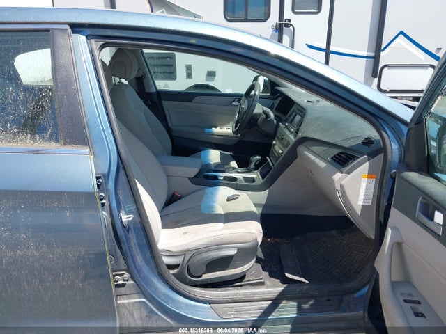 Продажа на аукционе авто 2016 Hyundai Sonata Hybrid Se, vin: KMHE24L16GA028980, номер лота: 45315288