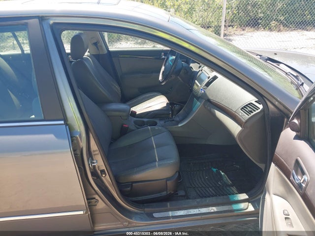2010 Hyundai Sonata Limited V6 მანქანა იყიდება აუქციონზე, vin: 5NPEU4AF7AH612639, აუქციონის ნომერი: 45315303