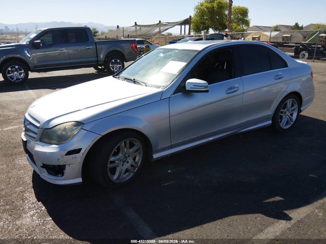 2013 Mercedes-benz C 250 Luxury/sport მანქანა იყიდება აუქციონზე, vin: WDDGF4HBXDA779584, აუქციონის ნომერი: 45315308