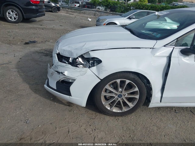 3FA6P0HD1LR216169 Ford FUSION SE