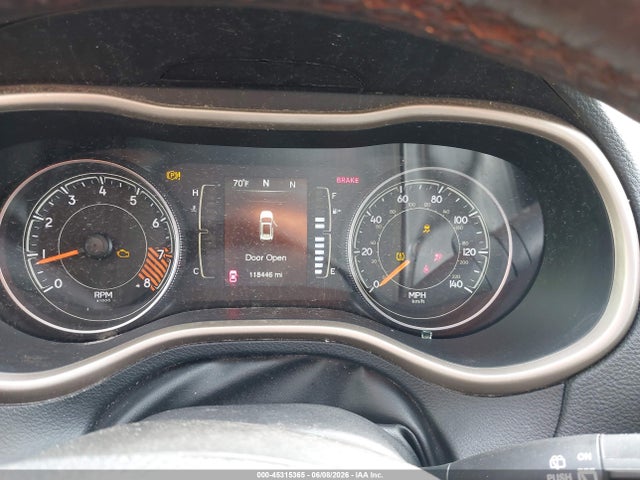 Продаж на аукціоні авто 2015 Jeep Cherokee Latitude, vin: 1C4PJMCS3FW577854, номер лоту: 45315365