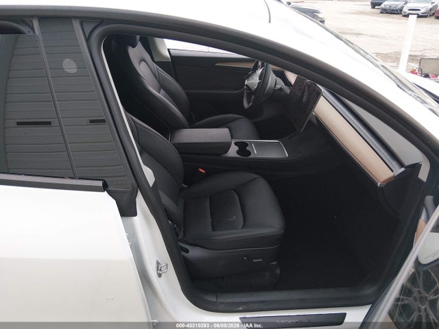 Продаж на аукціоні авто 2025 Tesla Model Y Long Range Dual Motor All-wheel Drive, vin: 7SAYGDEE2SF295958, номер лоту: 45315393