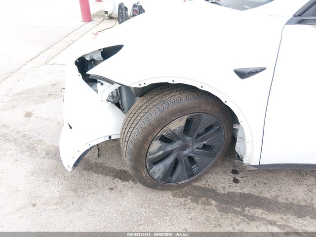 Продаж на аукціоні авто 2025 Tesla Model Y Long Range Dual Motor All-wheel Drive, vin: 7SAYGDEE2SF295958, номер лоту: 45315393
